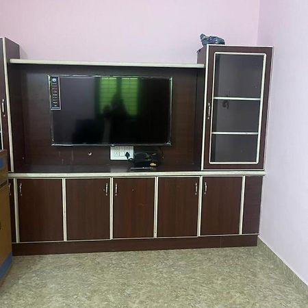 White Home Service Apartment 2Bhk 马杜赖 外观 照片