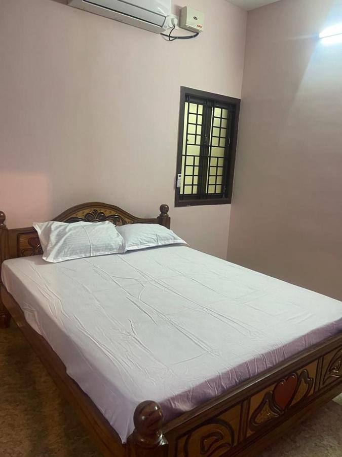 White Home Service Apartment 2Bhk 马杜赖 外观 照片